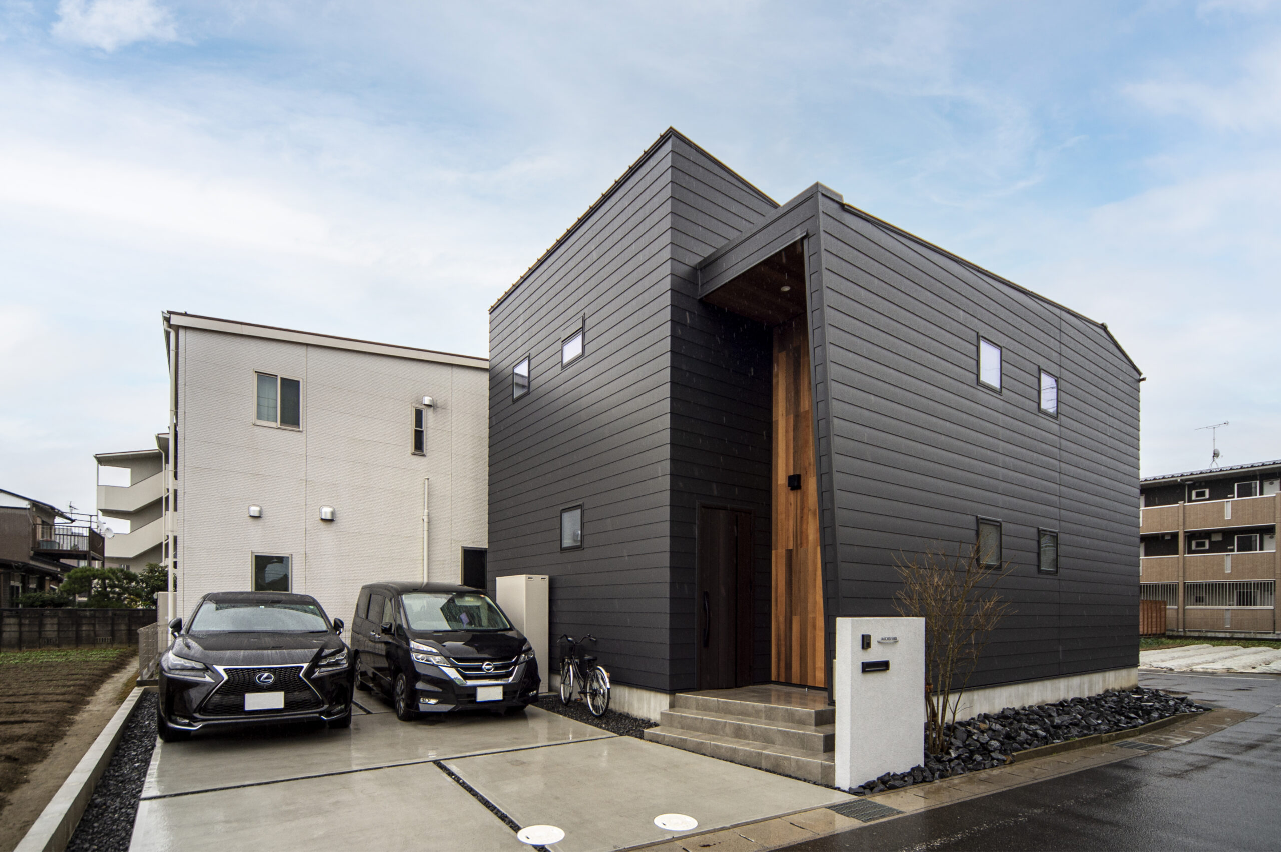 清須市 角地の家 名古屋市でおしゃれな注文住宅 デザイン住宅なら デザインウォール設計事務所